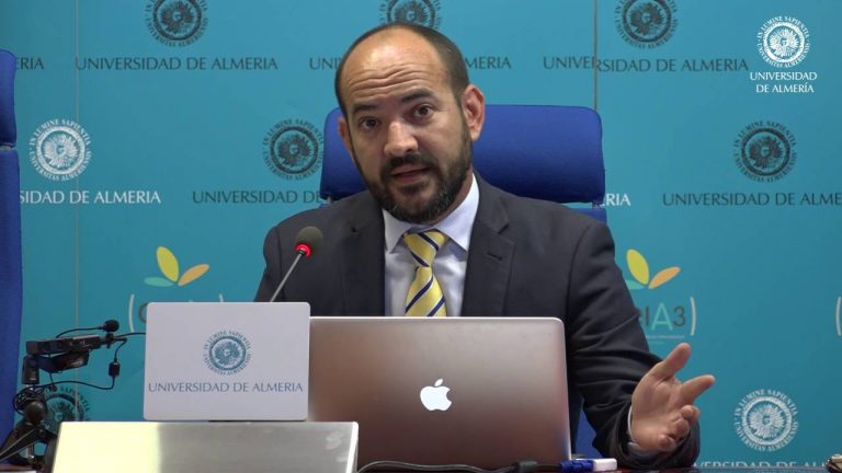 Astronomía, artes escénicas, música, fotografía, letras, y cine, ofertas culturales para este curso