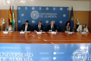La UAL llevará la vigilancia ambiental de los puertos de Almería y Carboneras