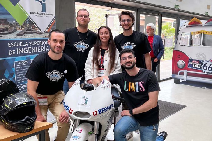Un proyecto real de moto de competición con proyección internacional gana el Premio ESI en la Feria de las Ideas