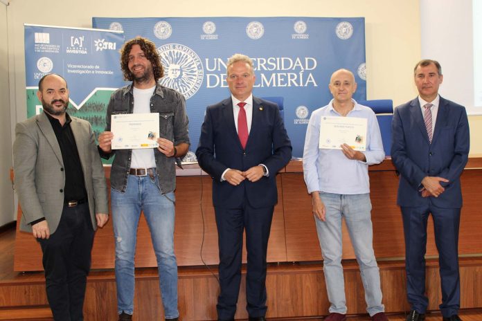 El investigador Rubén Rodríguez gana con ‘Atrapado’ el X Concurso de Fotografía Científica ENFOCA de la UAL