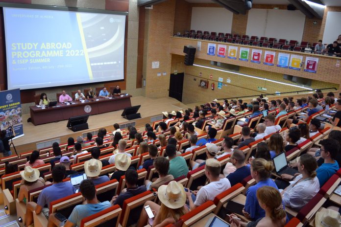 Más de 200 estudiantes participan en los cursos de verano Study Abroad