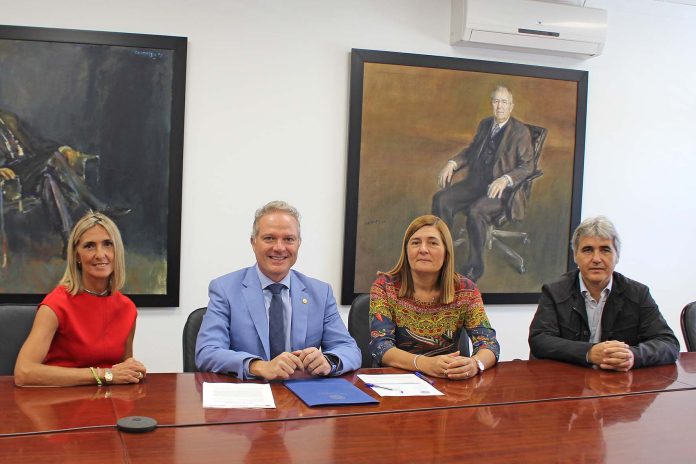 La Universidad de Almería y Fundación Primaflor colaboran para reconocer el papel clave de la mujer en la agricultura intensiva