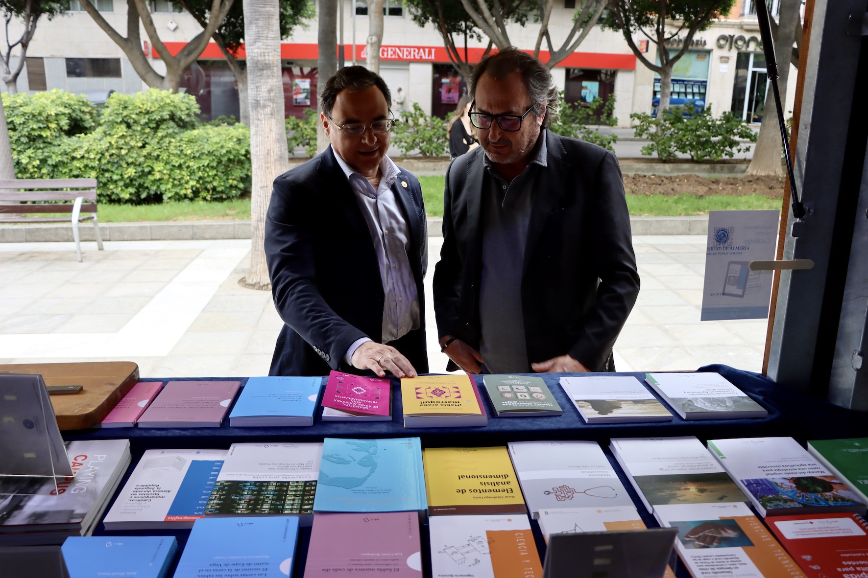 La Editorial Universidad de Almería despliega toda su variedad de colecciones en la Feria del Libro