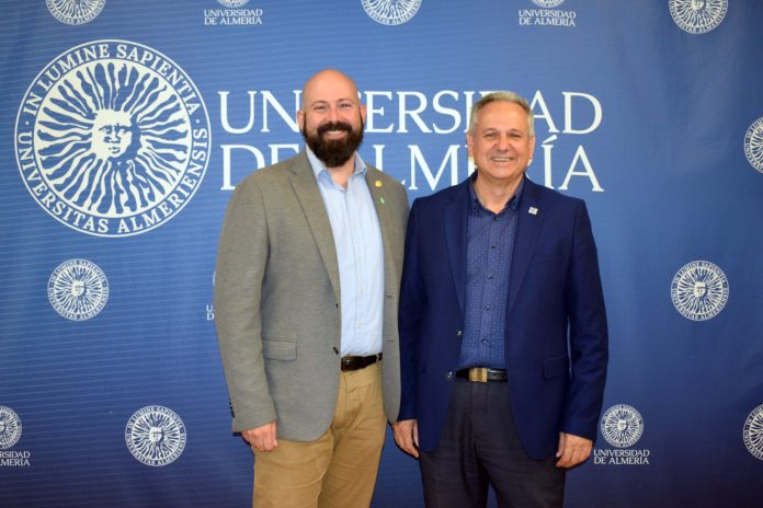 La UAL impulsa el emprendimiento de estudiantes y egresados con una convocatoria de ayudas
