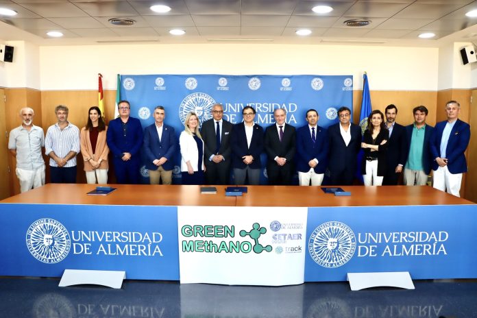 La UAL lanza una de las primeras cátedras del mundo de investigación sobre el e-Metanol