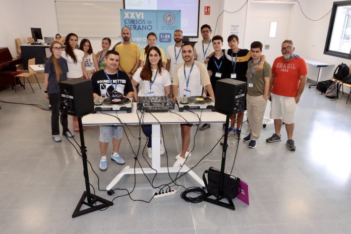 El mundo DJ profesional suena en los Cursos de Verano de la UAL como gran novedad