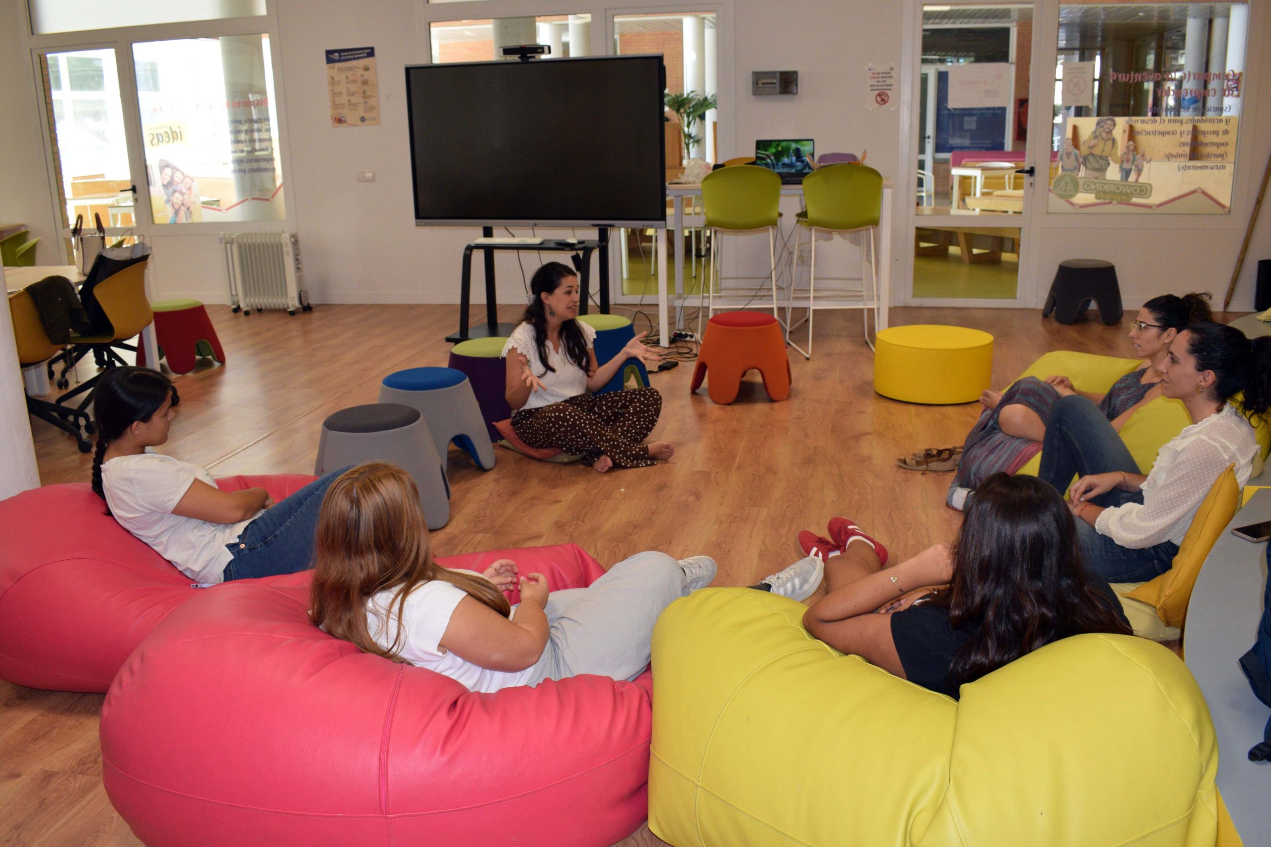Comienza el Taller de Musicoterapia para la Regulación Emocional organizado por la Tuna Femenina