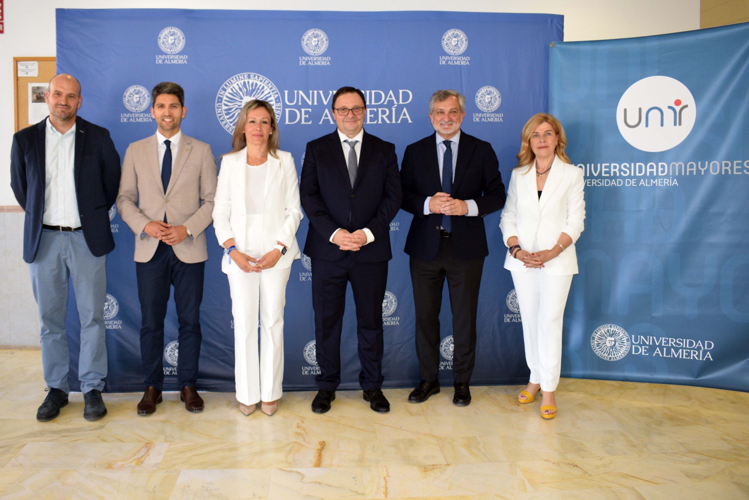 La Universidad de Mayores clausura un curso récord en sus bodas de plata