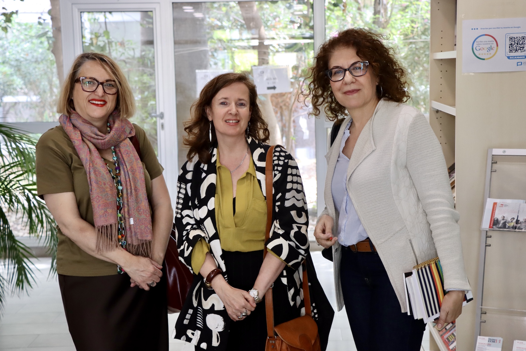 Virginia Fernández muestra con su poesía la belleza del español a los estudiantes del Centro de Lenguas de la UAL