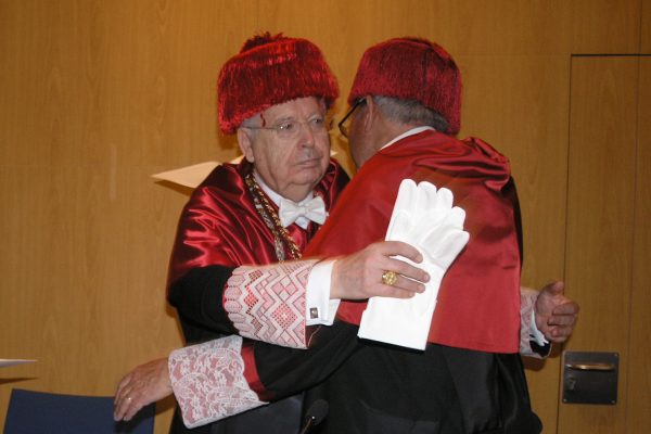 Fallece el honoris causa por la UAL Agustín Luna, uno de los mayores expertos en derecho agrario